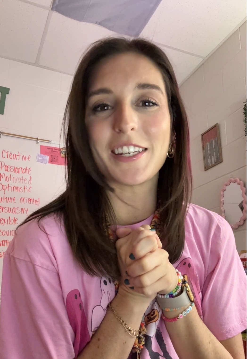 But seriously… who the thought this calendar was the way to go? No one consulted teachers 😅  #teacher #teachersoftiktok #fallbreak #classroom #workday