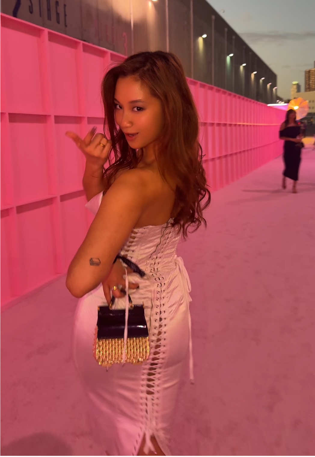 OTW to the 2025 @Victoria’s Secret fashion show !!  #victoriassecret #victoriassecretfashionshow #vsfashionshow #twice 