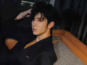ciee yang beberapa hari lagi ultahh,gasy aku ngucapinya sekarang ya soalnya takut nanti pas tanggal 29 okt aku gak bisa ngucapin. HAPPY BIRTHDAY GEGE CHEN ZHE YUAN,semoga karirnya makin sukses🎊🎊. #chenzheyuan陈哲远 #aktorchina🇨🇳 #happybirthday 