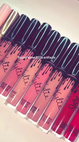 My favs were dolce k and maliboo 🤎 #kingkylie #kyliecosmetics #kyliejenner #lipkit #2016makeup 