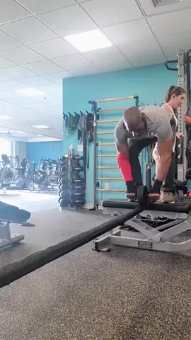 There's a thin line #battleropes #abwheel #gym #GymTok #onthisday 