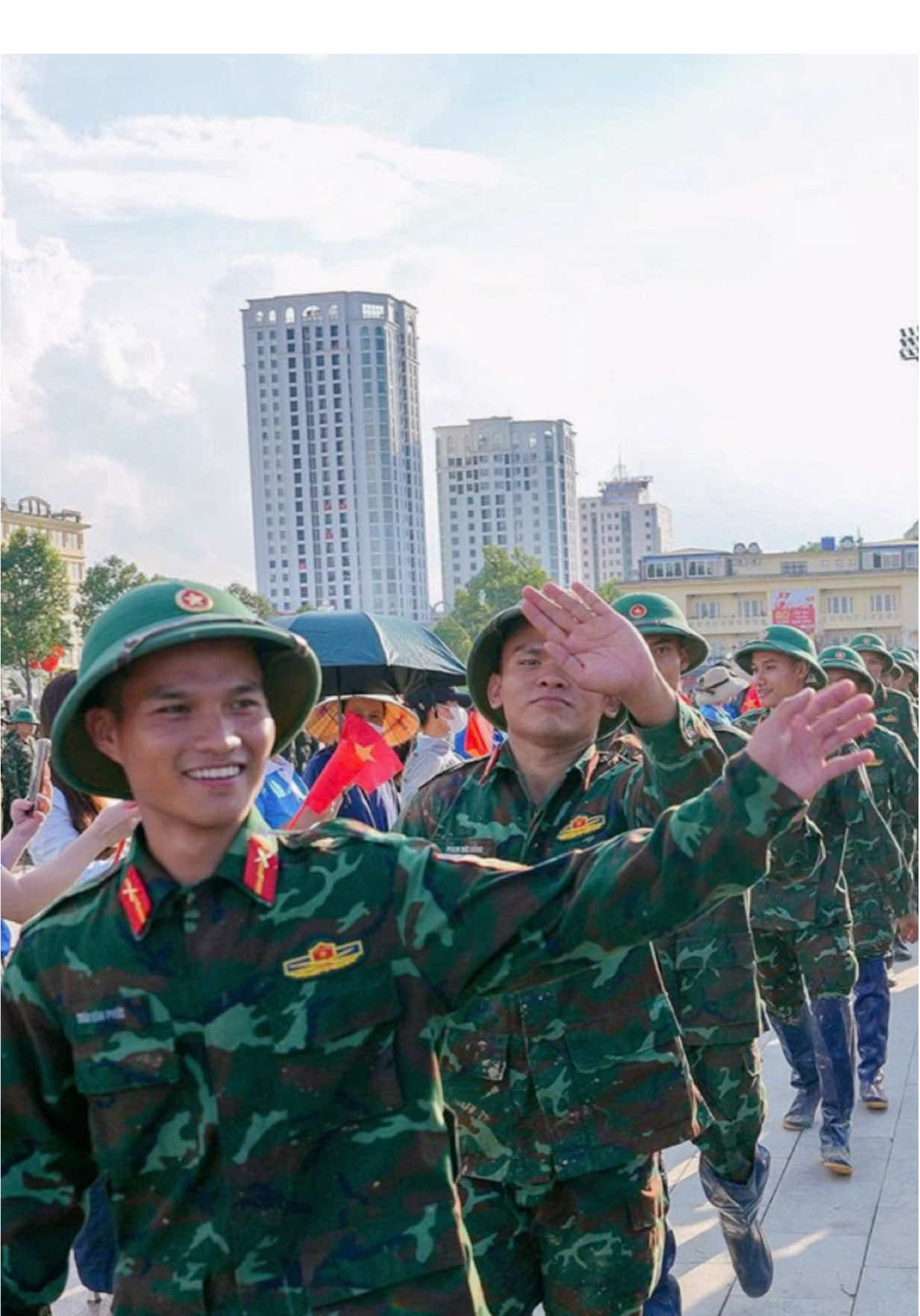 Thái Nguyên chia tay bộ đội viết tiếp câu chuyện hoà bình#viraltiktok #trend #thainguyen #baolu #matmo 