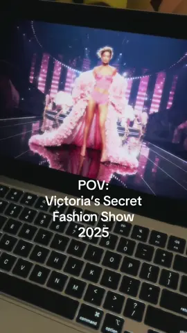 Angels 🥹 #victoria #victoriassecretfashionshow #2025