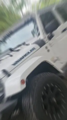 #fyp #jeepgirl #jeeplife #wrangler #lookprettyplaydirty 