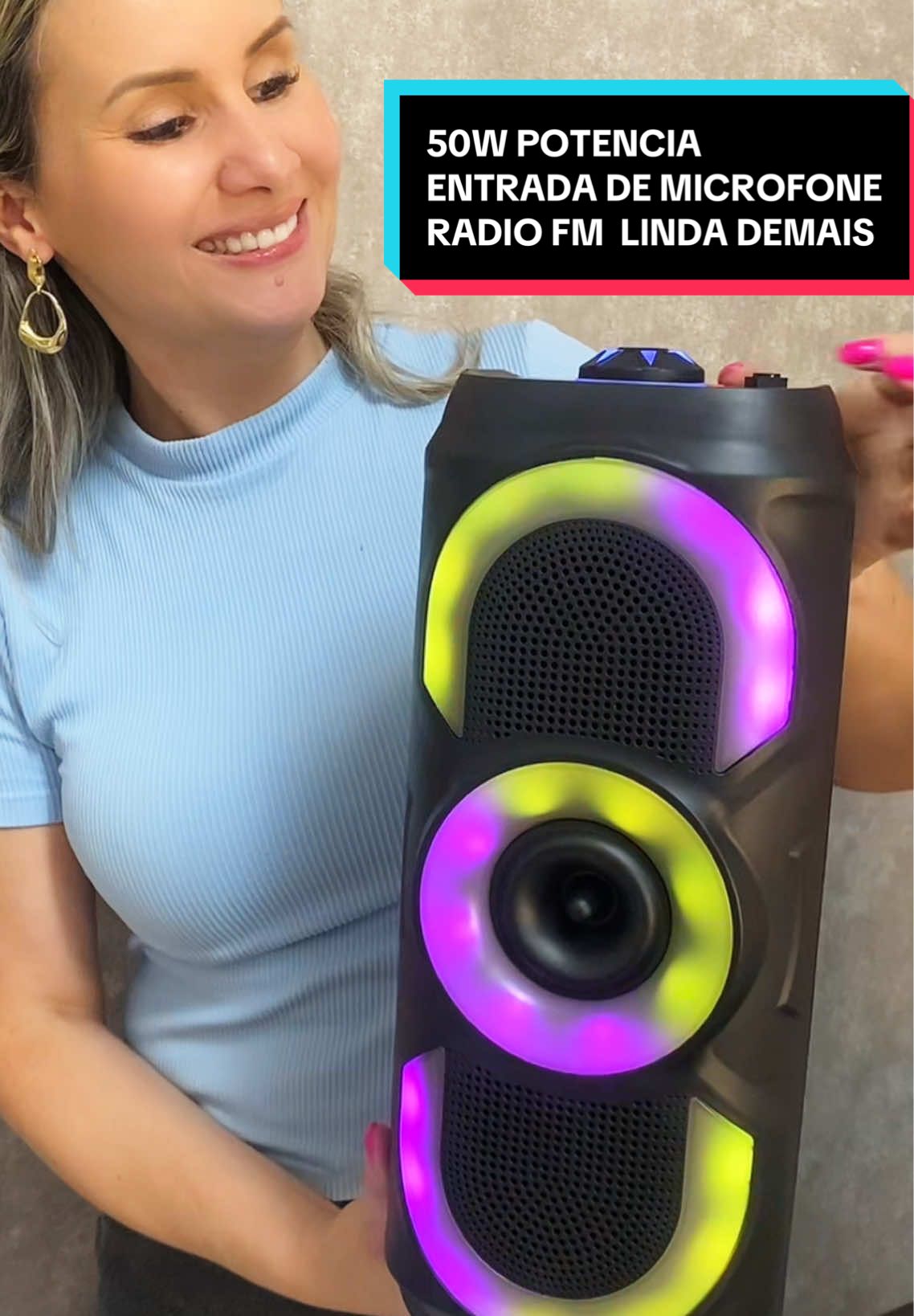 💥Se é potência que você quer, a caixa de som 50W entrega e MUITO! 🔊🔥 Ela é grande, completa e impressionante — tem entrada pra microfone, luzes RGB maravilhosas, rádio FM, cartão de memória, cabo auxiliar e pen drive! 🎤🎶✨ Um show de som e estilo em um só produto — impossível não se apaixonar 😍 👉 Já amou? Então clica no link do vídeo e garante a sua antes que acabe! 💖 #caixadesombluetooth #caixadesom50w #tiktoklive #promocaododia #doayee 