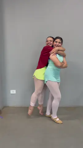 Ballet/jazz + fantasia = 🤌🏼🤍#ballet #friends #balletdancer 