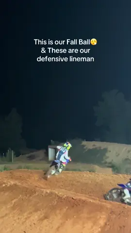 Up the berm we go 😮‍💨 #arenacross #moto #supercross 