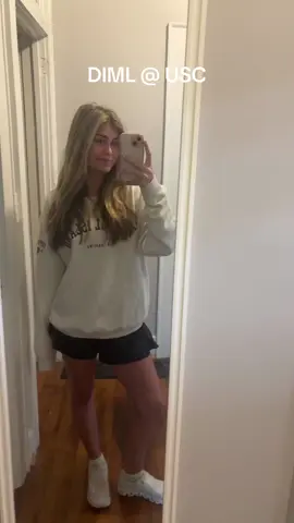 I had lots of plans today and 2/10 got done… But thanks for the skincare @Good Molecules !! #college #diml #yipee 