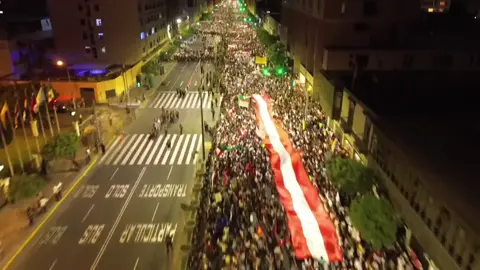 Marcha, En estos momentos en el congreso  😮 Abancay...