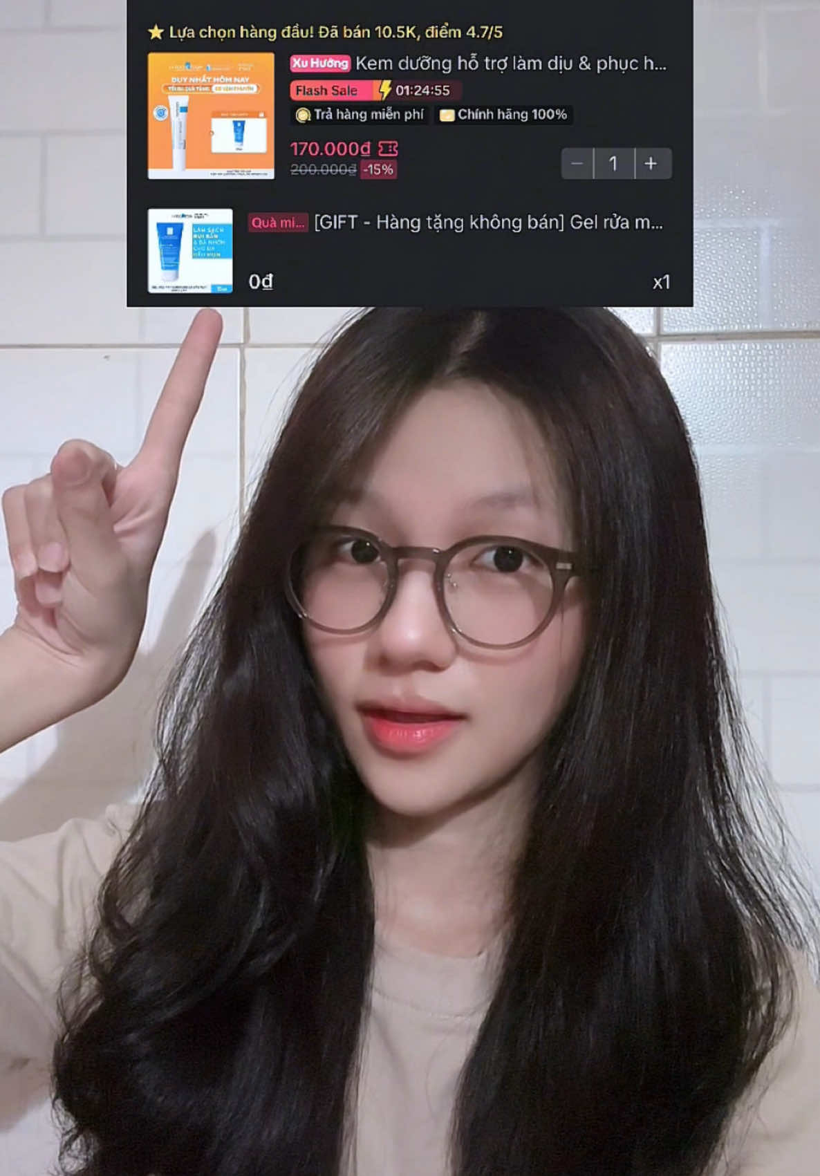 la roche posay tung deal cho kem dưỡng phục hồi nè mấy bà ơi 😍 #lrpvn #larocheposayvn #cicaplast #chamsocda #larocheposay #kemduong #viral #xuhuong #fyp #trending #xuhuongtiktok 