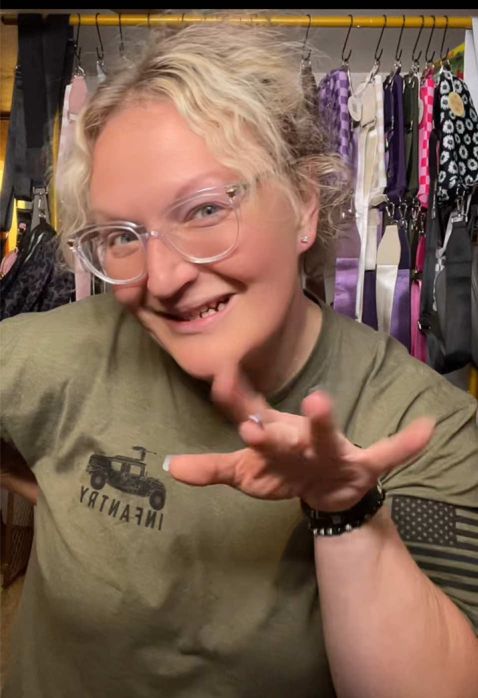 Come join us tonight! Curvy mom live! #live #curvymom #letsgo #lemondropshop 