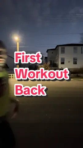 We now return to normal training…kind of! Today’s workout was a little bit of a rust buster as I’m feeling sluggish from travel and being sick for about a week. I woke up this morning finally feeling somewhat normal so we’re moving in the right direction! I typically like to reduce paces and go off more effort rather than pace when hitting workouts after being sick. The reality is that the muscles are going to be depleted a little bit as the body’s resources have been focused on fighting said illness  Overall happy to be feeling better and ready to resume training!  #runnerdad #runningfit #runninggear #dadsthatrun #workoutwednesday 