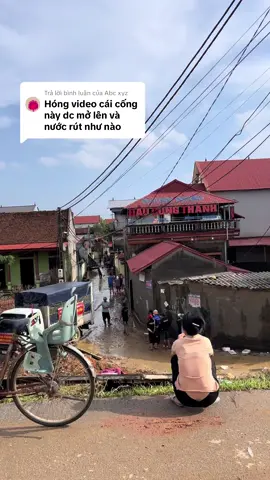 Trả lời @Abc xyz trong này còn 700 800 hộ dân cư nhé mọi người sau khi trổ cống xong bà con tấp lập dọn dẹp chiến trường để ổn định cuộc sống sau lũ#lũlụt #hanoi #xahoi #xuhuong #xuhuongtiktok 