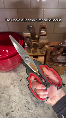 Spooky Halloween Kitchen Scissors @Astercook USA ☠️🦇 #kitchenware #kitchenscissors #cooking #kitchengadgets #halloween 