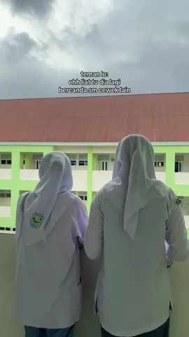 kalau hujan berarti itu air mata kita #justfriends #hts #hujan #loveboombing #lantasjuicyluicy #fyp