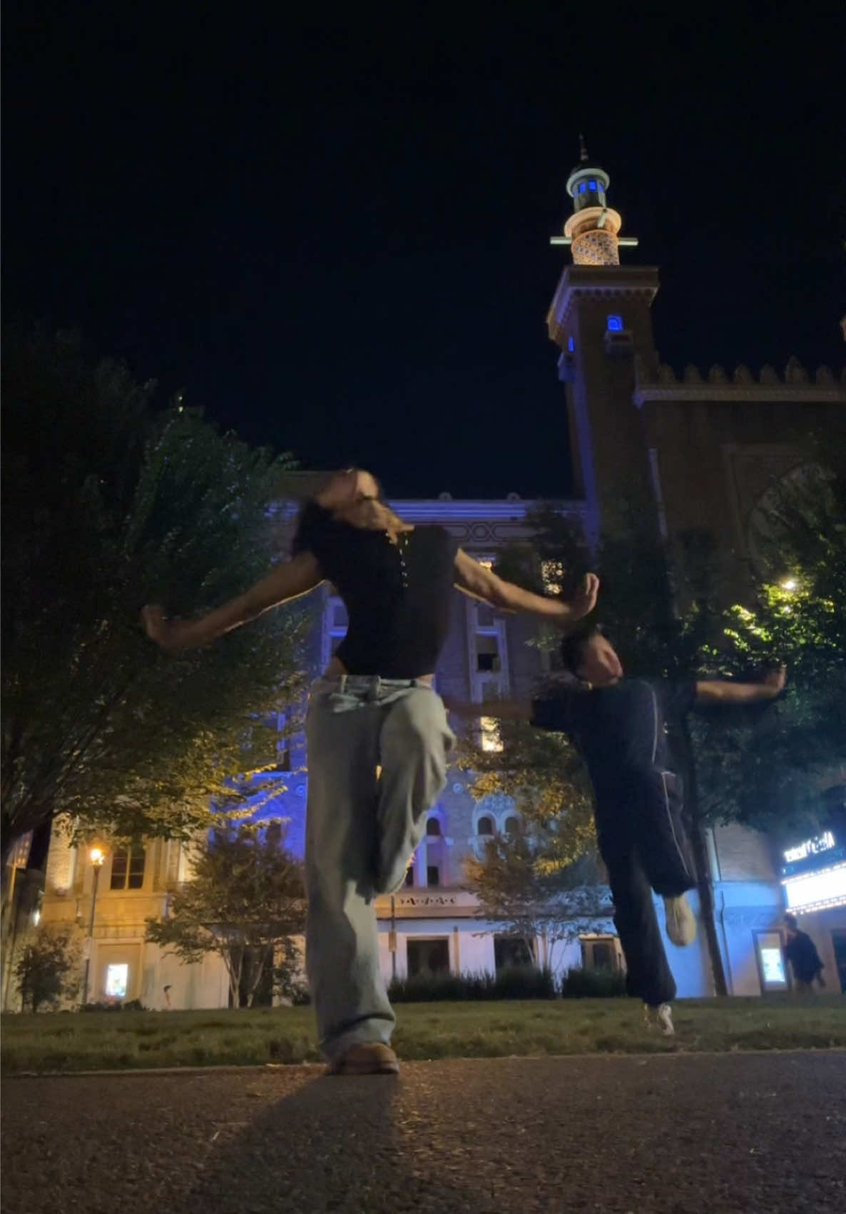 dc: @Todd Williamson w/@ @nayton  #rva #richmond #dancer 