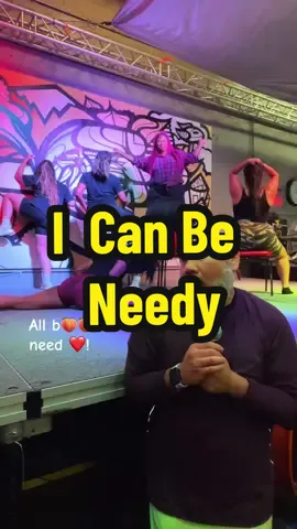 All my big b🍑🍑ty friends need love!! @Cyrenna C @Carolina @_baiileee_ @T 👑 air- uh 📷 @BenoitTheSphynx @kazaxe  @arianagrande #arianagrande #needy #bouncemusic #needybounceremix 