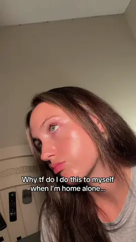 And then wonder why I can’t sleep…#hulu #phrogging #someoneinmyhouse #scary #spookyseason 