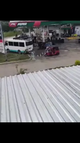 Balacera en Gasolinera Puma de Ixcan Playagrande donde quedó gravemente herido la Policia Nacional Civil Alex Figueroa residente de Cihonon San Pedro Carcha