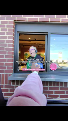 She has 90 pictures of drive thru dogs #starbucks #barista #coolgirl 