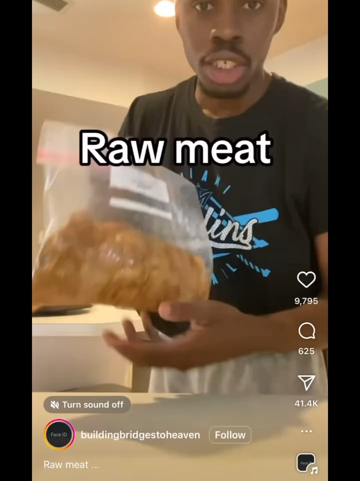 #fypシ #ForYouPage #fyppp #funny #viral #jokes #prank #raw #rawmeat #feet #rotten