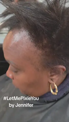 My client came in ready for a change. She’d been experiencing some hair loss, but that didn’t stop her from going for a pixie. And just look at this transformation — it’s everything! ✨ 📞 856-488-4800 💻 www.jjeanclaude.com #JJCSalon #PixieMe #PixieCut #ShortHaircut #SouthJerseyStylist 