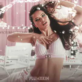 Victoria Secret Andriana Lima 2025 😍🌸💕 #fyp #victoriassecret #andrianalima #edit #fypviral 