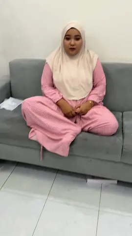 Aneh pamajikan teh embung di ajak susah batur mab daraek