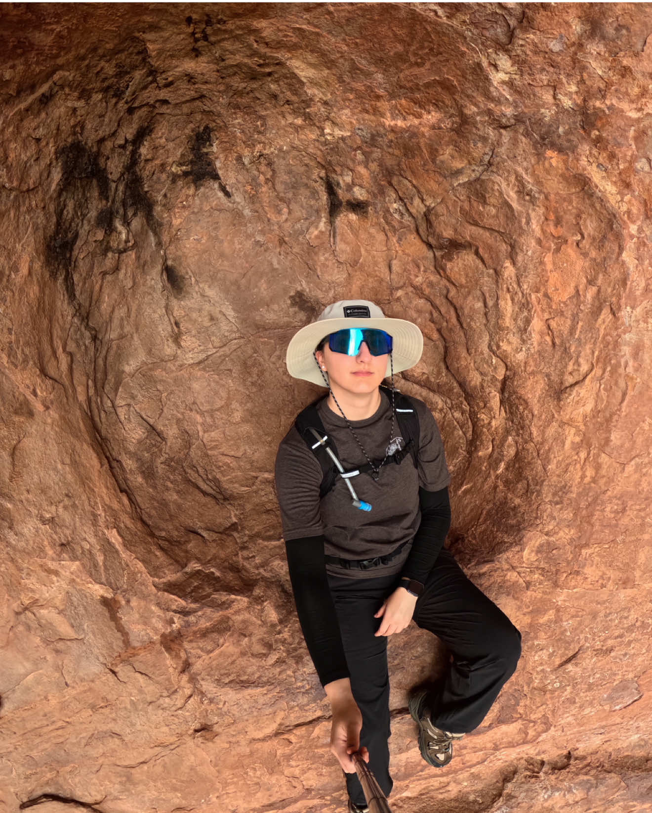 Arizona’s Birthing Cave 🏜️ #sedonaarizona 