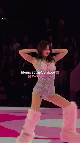 for my sister @kate 🛫 flight attendant  @TWICE @Victoria’s Secret #twice #twice_tiktok_official #victoriassecretfashionshow #victoriassecret #victoriassecretangel 