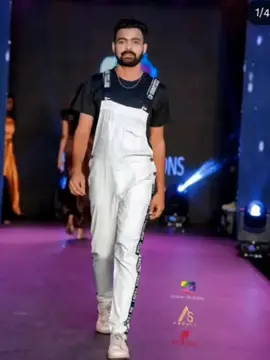 🇦🇪🇮🇳🇦🇪🇮🇳❤️❤️#uae #model #ramp #fashiontiktok #showsomelove 