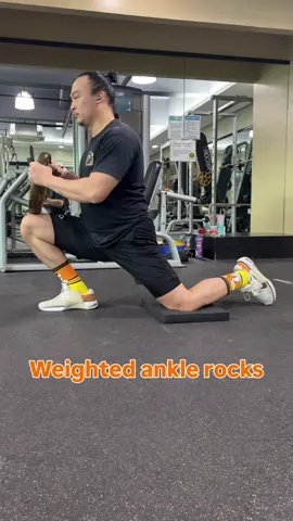 Improving that dorsiflexion and stretching out that hip flexor #shorts #mobility 