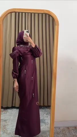 Outfit Check dulu karena Pakai Dress Duyung Cantik 🥰 #dress #dresscantik #dresskondangan #dressbridesmaid #burgundy 