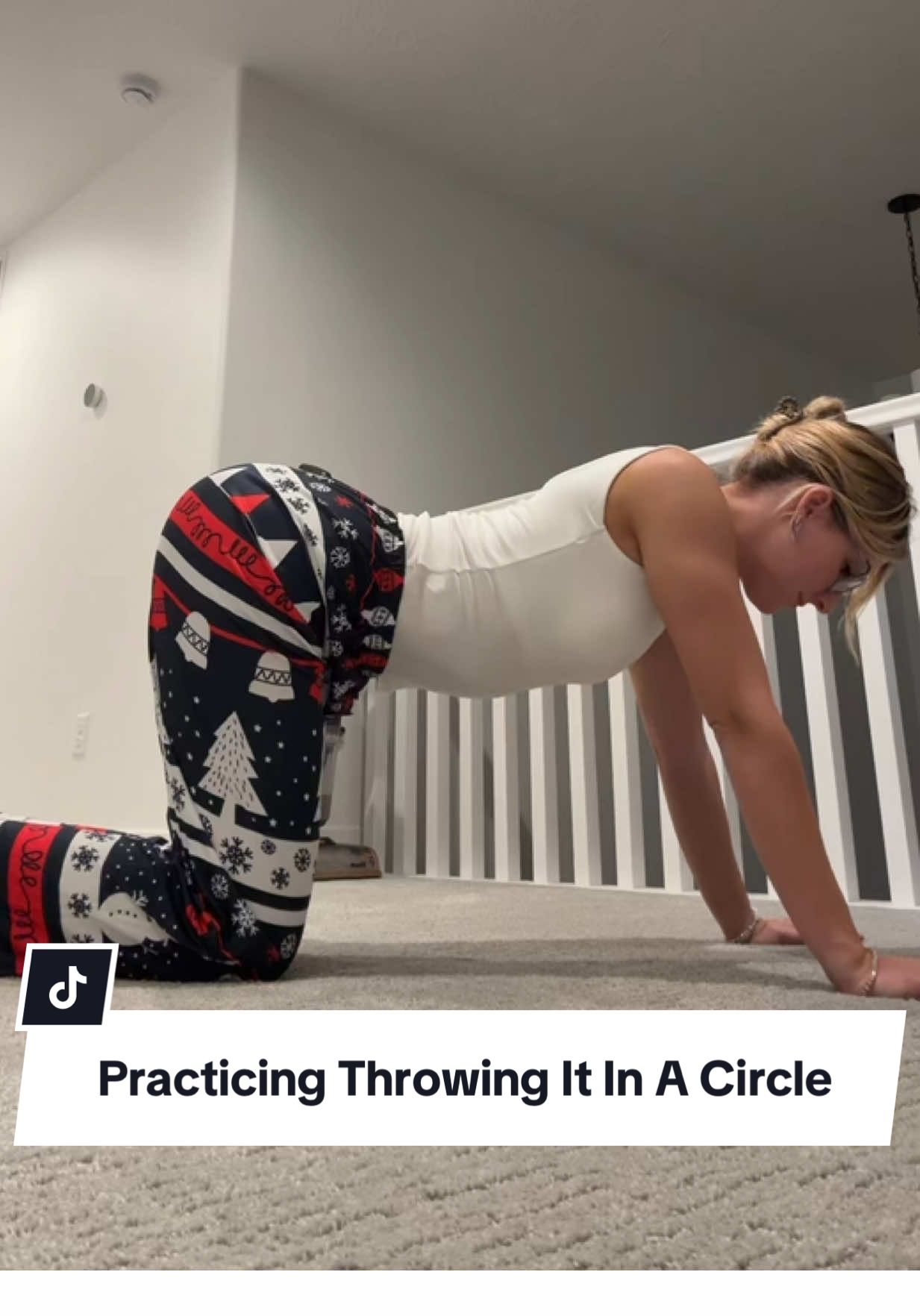 I need to get back in the gym if I want to properly shake it in a circle 😮‍💨😂🥲 #throwitinacircle #funny 