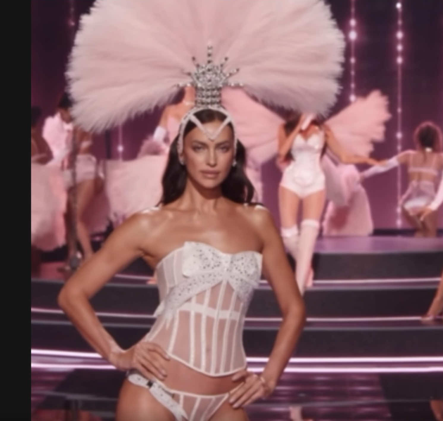 NEW! || Irina Shayk for Victoria’s Secret Fashion Show 2025 || @Victoria’s Secret || #irinashayk #VSFashionShow2025 #victoriassecret #fashion #Runway 