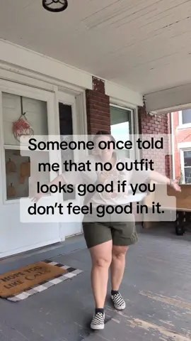 No outfit looks good if you don’t feel good in it. What brings you confidence? #outfitshare #outfitinspiration #inspofashion Fashion advice Style tips Outfit inspo Fashion style Curvy fashion Modest fashion 