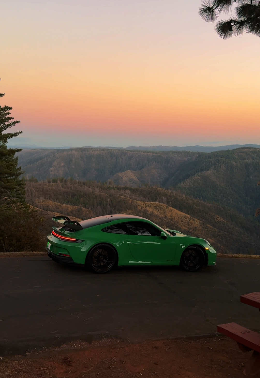mountain sunsets #porsche #gt3 #porschegt3 