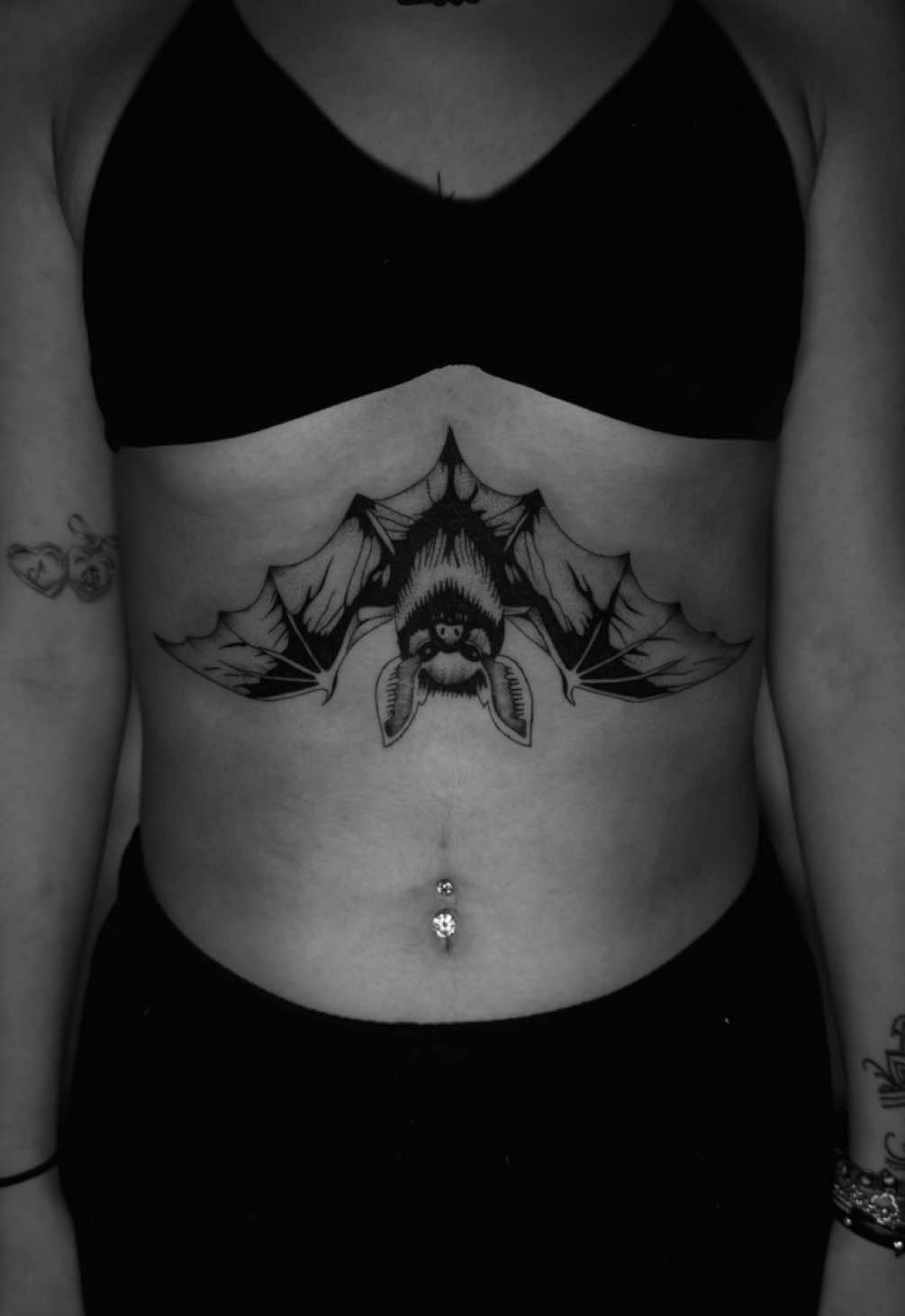 It’s fricking bats..  I love Halloween 🦇  ##fyp##Arizona##Halloween##Tattoos##BlackAndGray