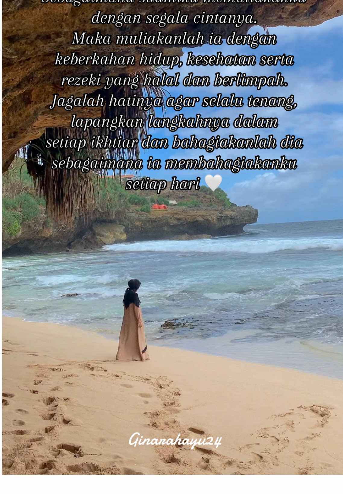 Aamiin 🤍 #yogyakarta #pantaigunungkidul #pantaimidodaren #pantaihiddengem #campinglife 