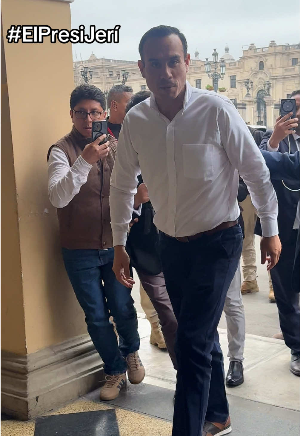 #ElPresiJeri @José Jerí Oré #JoseJeri #Presidente 