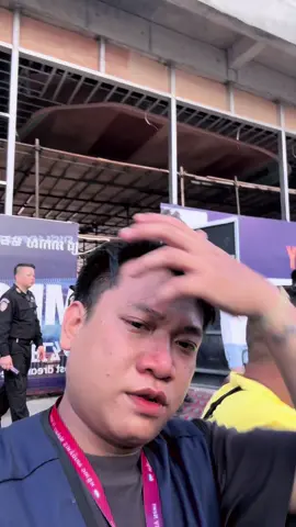 ជិត​400នាក់