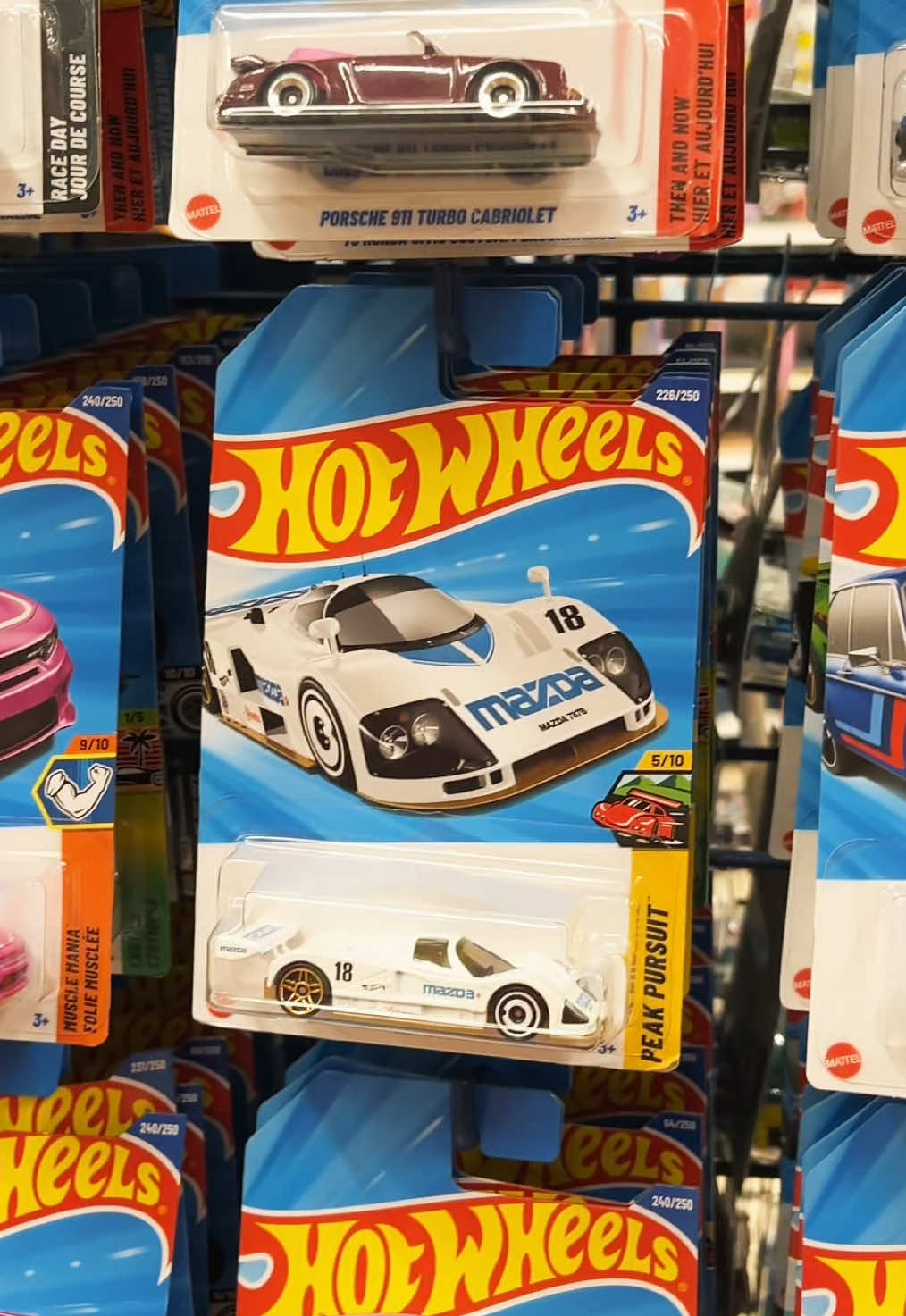 Cacería de #Hotwheels / Percha lista en @Mi Juguetería - Alborada #Guayaquil #164scale 