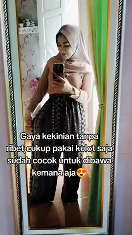 yakin gak jatuh cinta SM kulot yg satu ini, bahan nya ringan,adem & nyaman dipakai kemana aja, cek keranjang kuning kalian dapat diharga berapa..?👇😍#kallyoutfit #celanamotifwanitakallyoutfit #celanamurah 