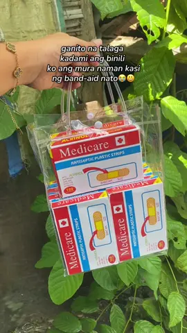 ang dami na nito ang mura naman kasi ng band aid nato #bandaid #firstaid 