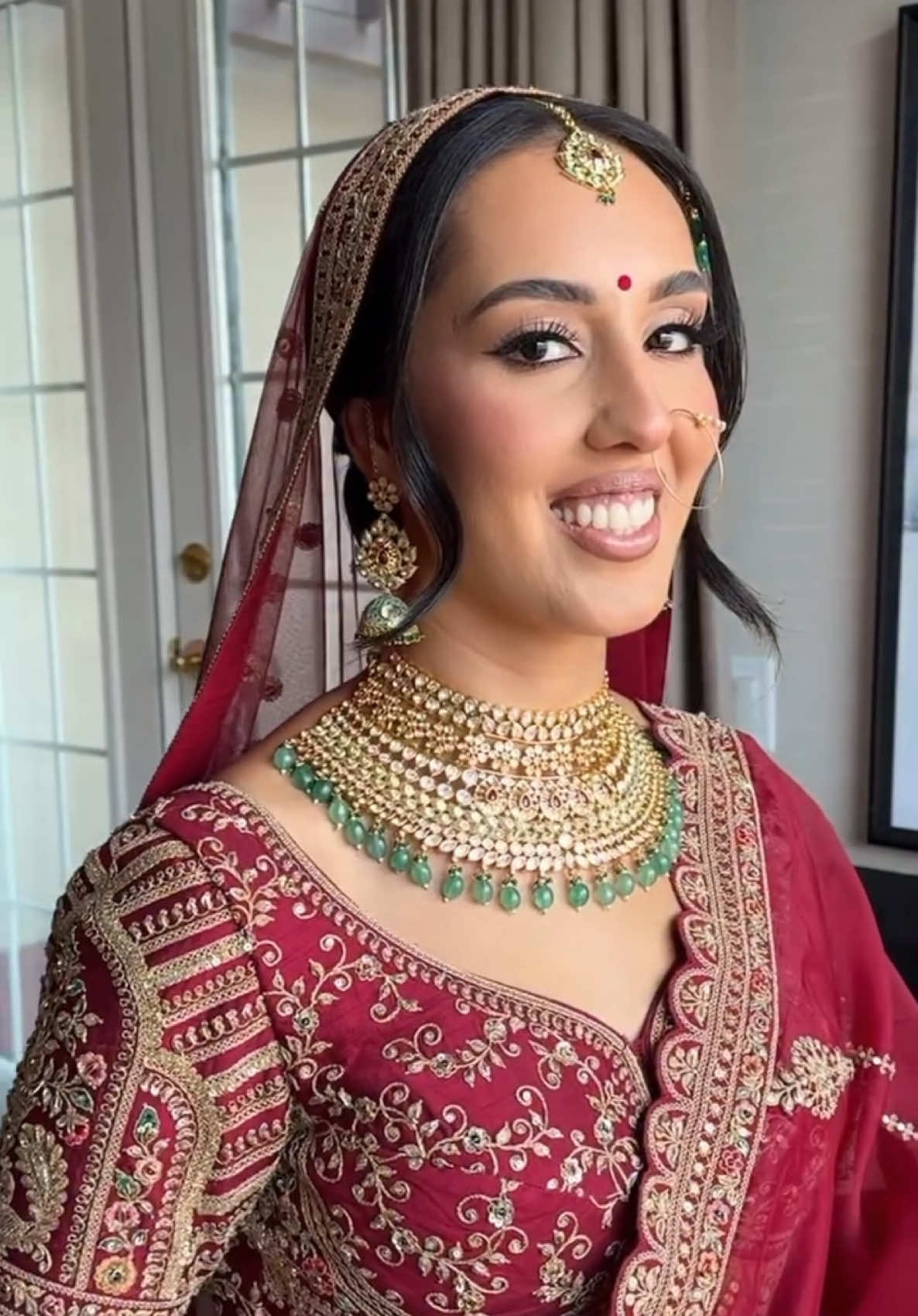 Harpreet’s wedding morning 🤍 #kelowna #destinationwedding #indianbridal #bridalmakeupartist #vancouvermua 