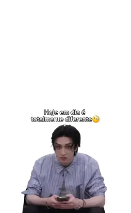 Acho que até agora os coleguinhas estão molhados na sopa😔 • • • #straykids #skz #skzedit #skzmemes #btsstay #stay  #christopherbang #bangchan #bangchanskz #leeknow #minho #minhoskz #Kpop #kpopedit #kpopmemes #idol #fandom #korean #coreiadosul #humor #memes 