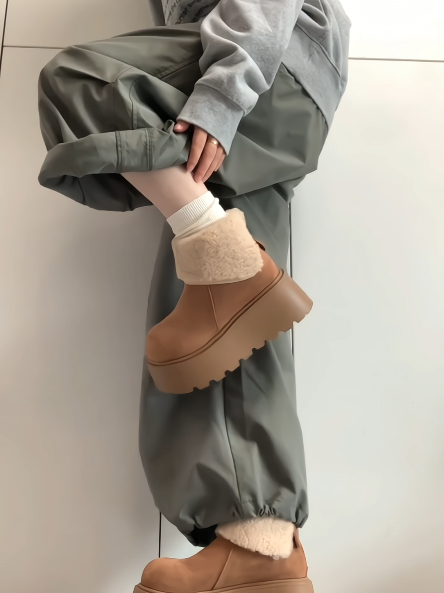 Giày bốt cổ lông đế 7cm hàng QCCC #giaynu #giaynuxinh #giaybot #botnu #botnucaocap 