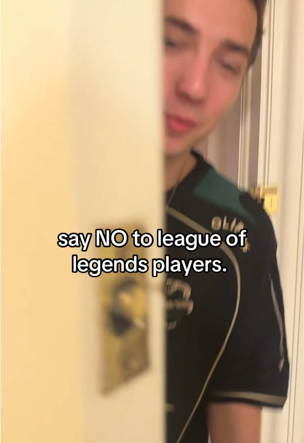 do NOT support league of legends players.  #leagueoflegends #flyquest #worlds2025 #fyp 