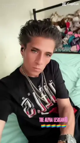 #SINGLE #🏳️‍🌈🏳️‍🌈lgbtq #lesbiansoftiktok #foryoupage #fyp 