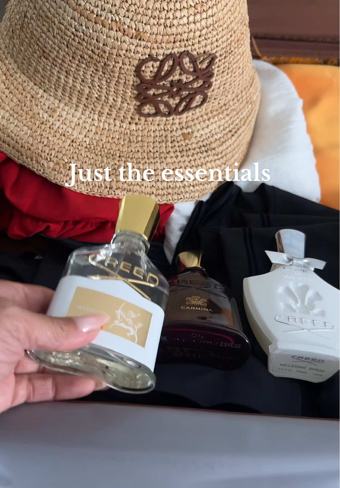 Uno Nunca sabe 🤷🏻‍♀️ #PackingBase #beis #creed #perfume #fragrance  #Traveler #LuxuryTraveler #TravelEssentials #ForYou #ForYouPage #FYP